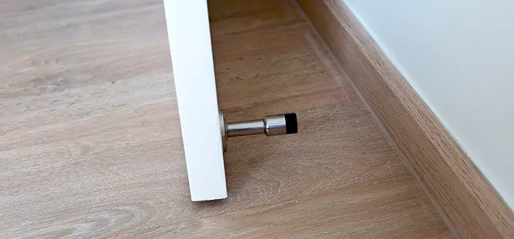 Magnetic Door Stop Integration Lomita