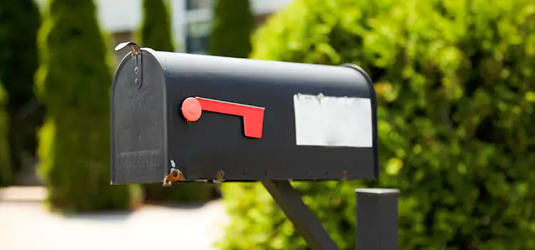 Secure Mailboxes for Packages Lomita
